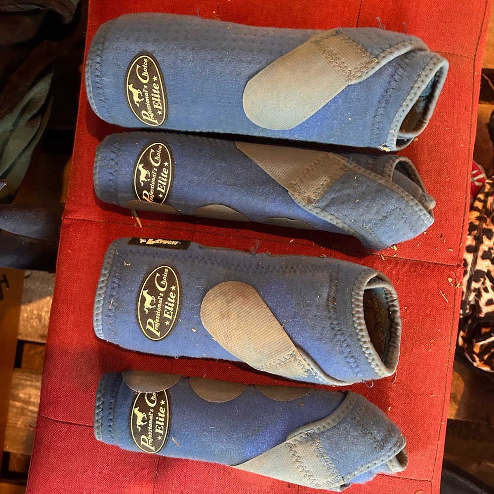 Royal Blue Professionals Choice Splint/Bell Boots